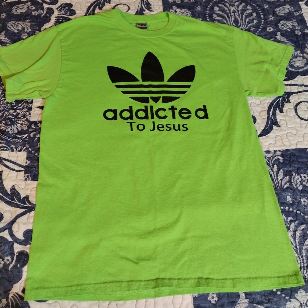 Women's Gildan Tshirt